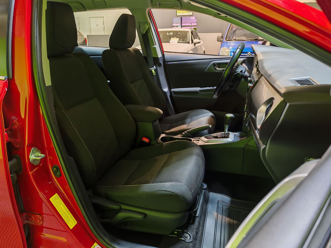 Toyota Auris vaihtoauto