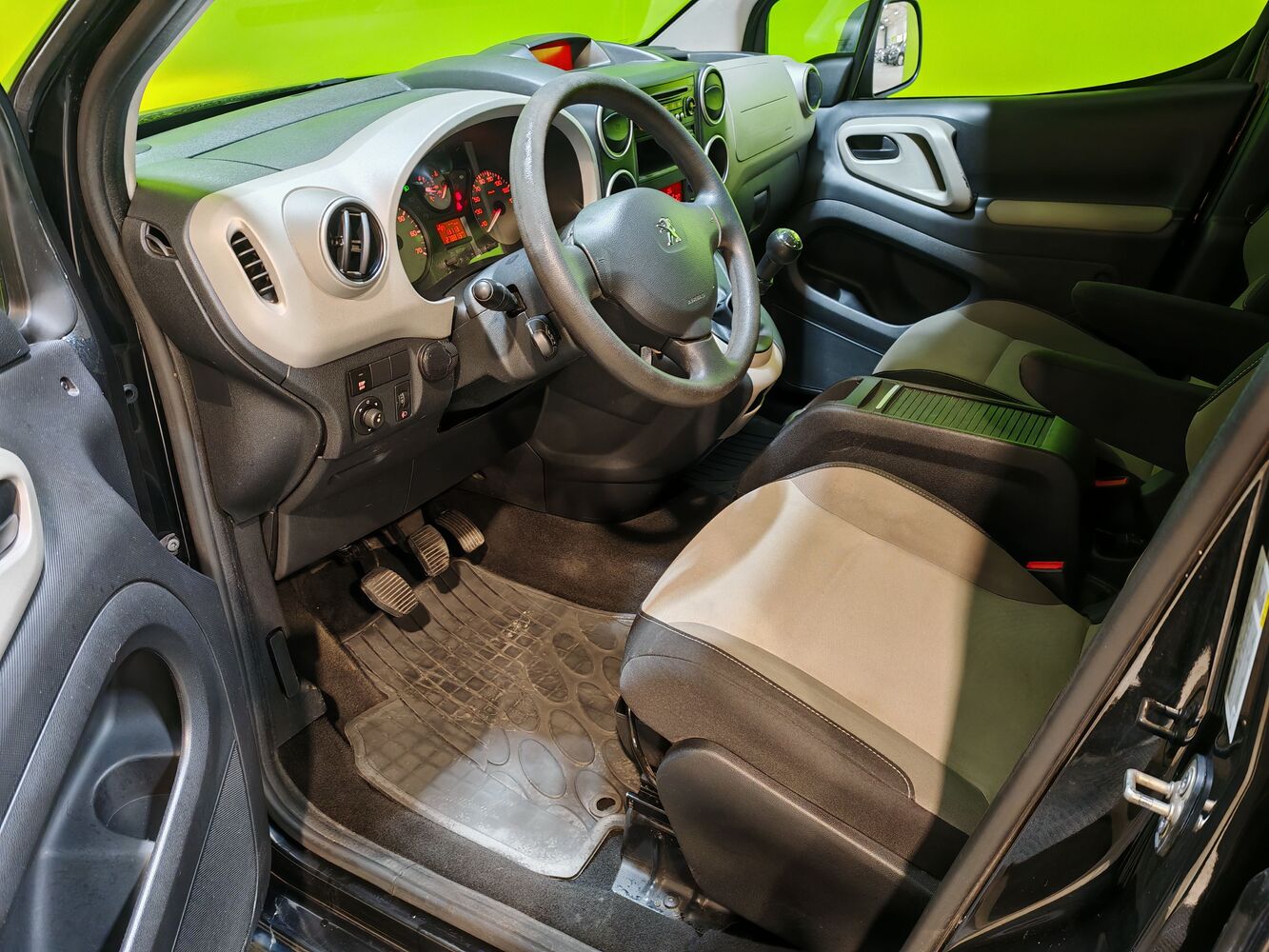 Peugeot Partner vaihtoauto