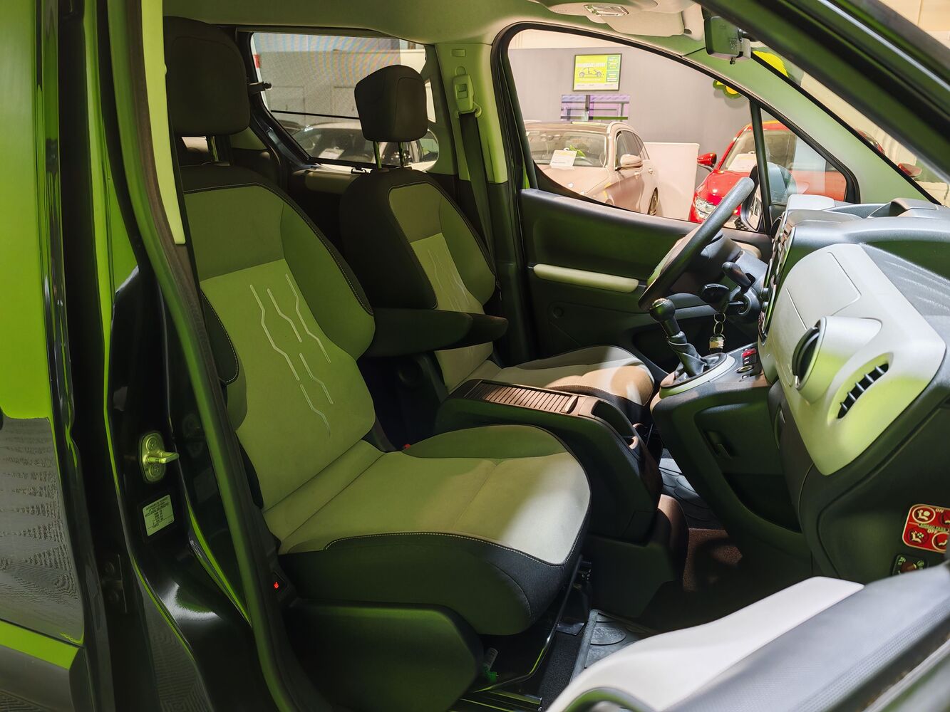 Peugeot Partner vaihtoauto