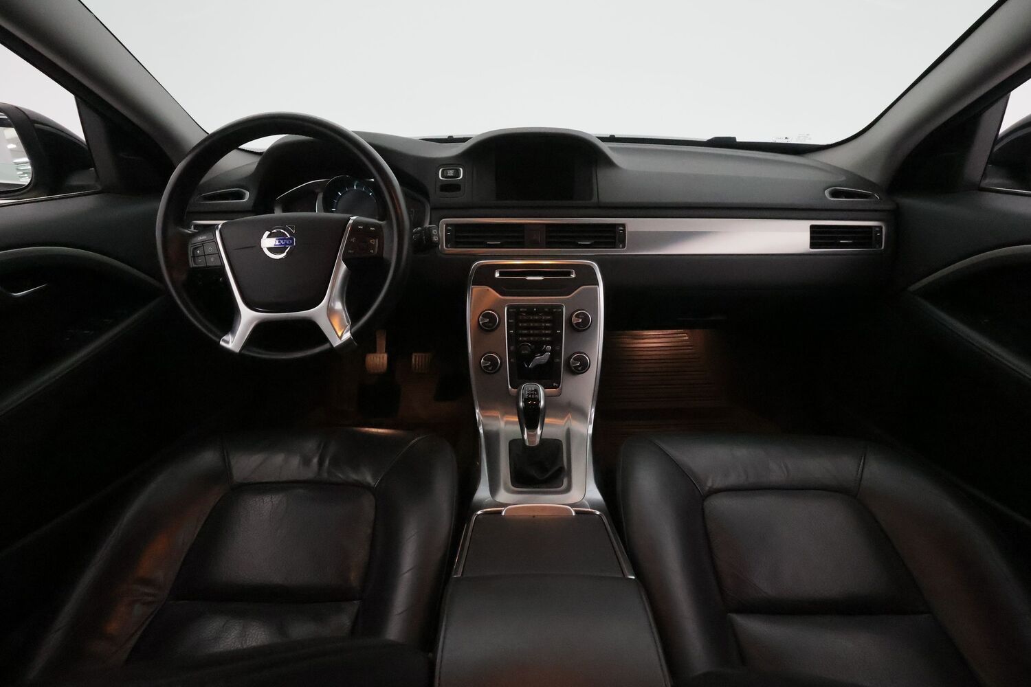 Volvo V70 vaihtoauto