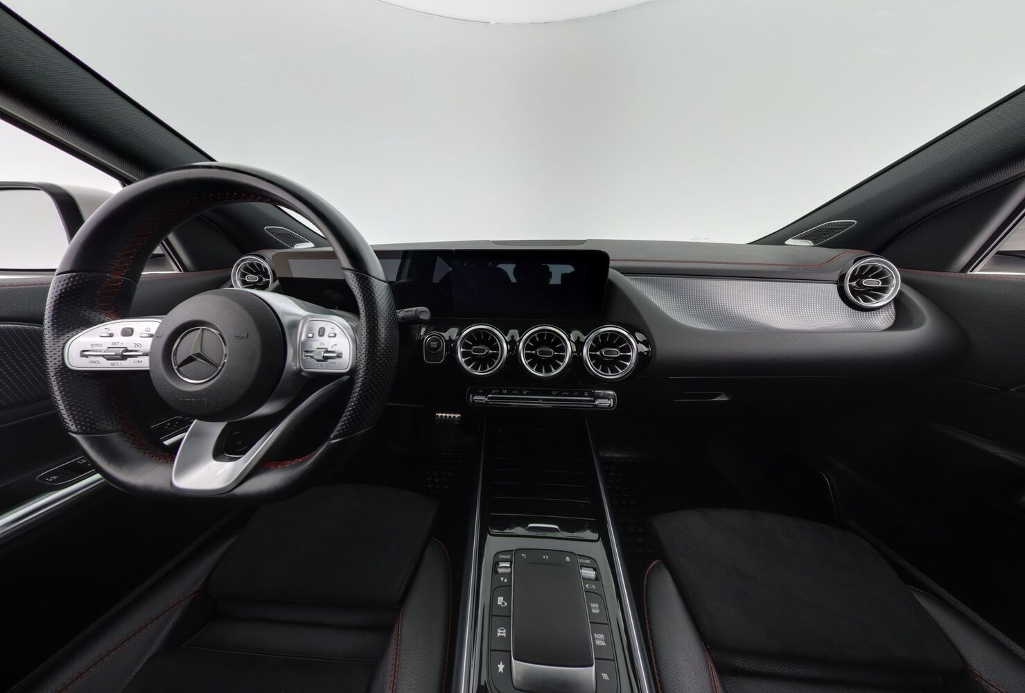 Mercedes-Benz EQA vaihtoauto