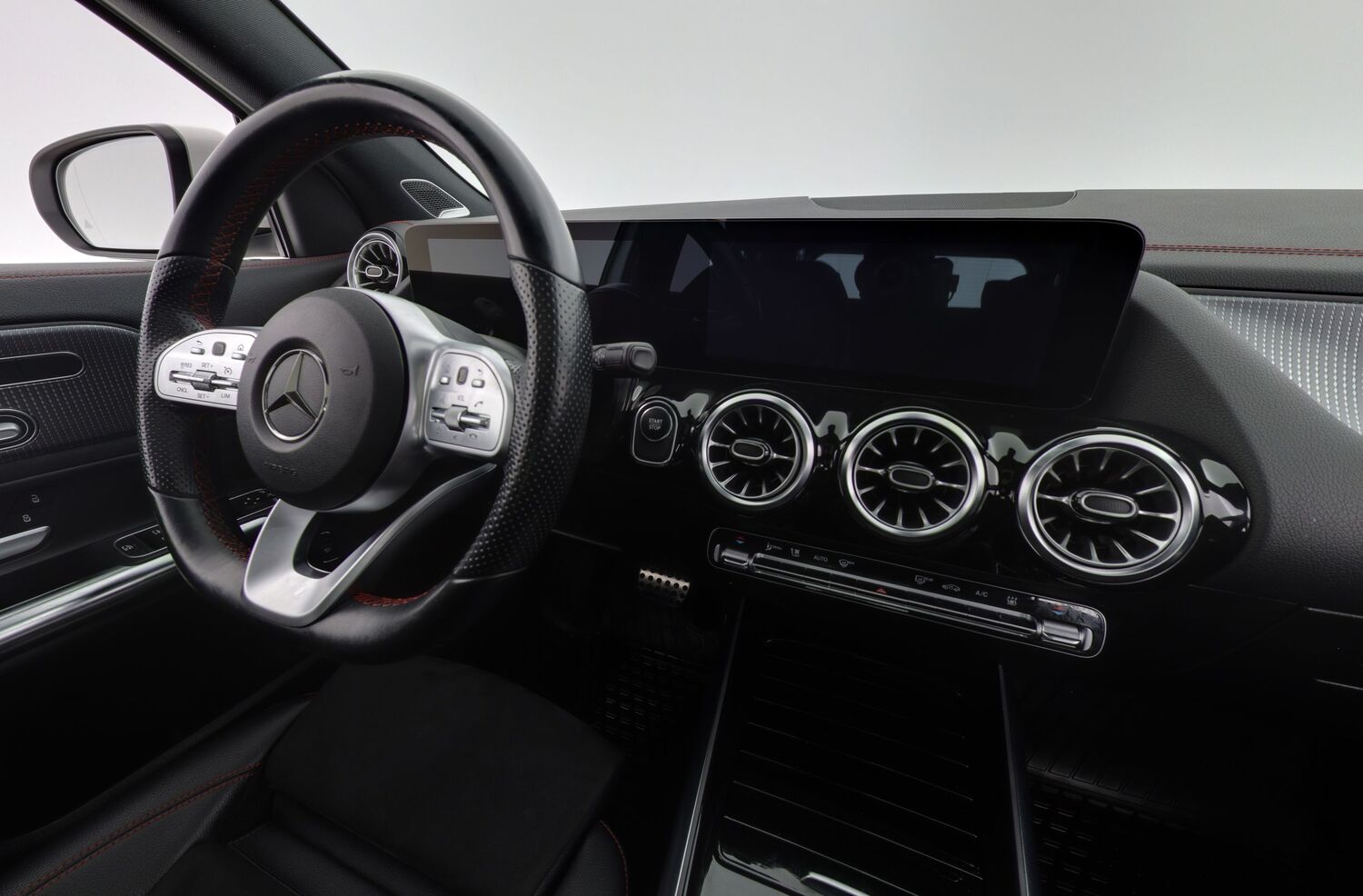 Mercedes-Benz EQA vaihtoauto