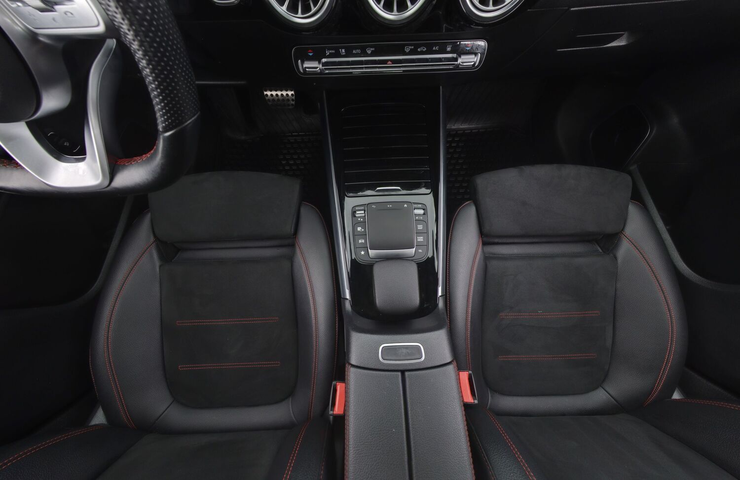Mercedes-Benz EQA vaihtoauto