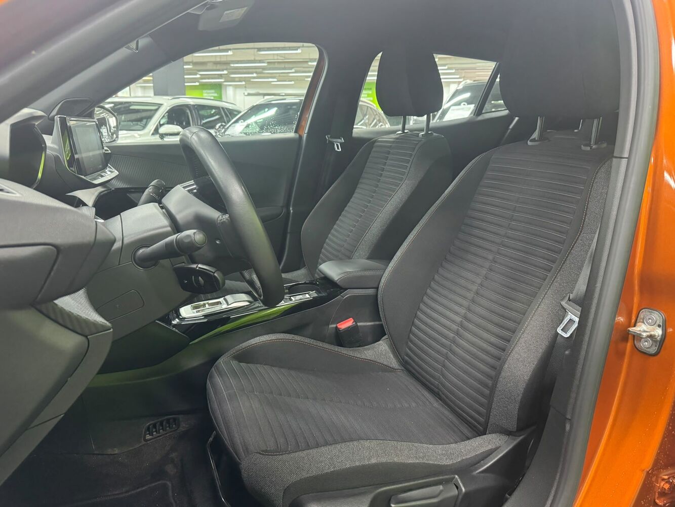 Peugeot e-2008 vaihtoauto