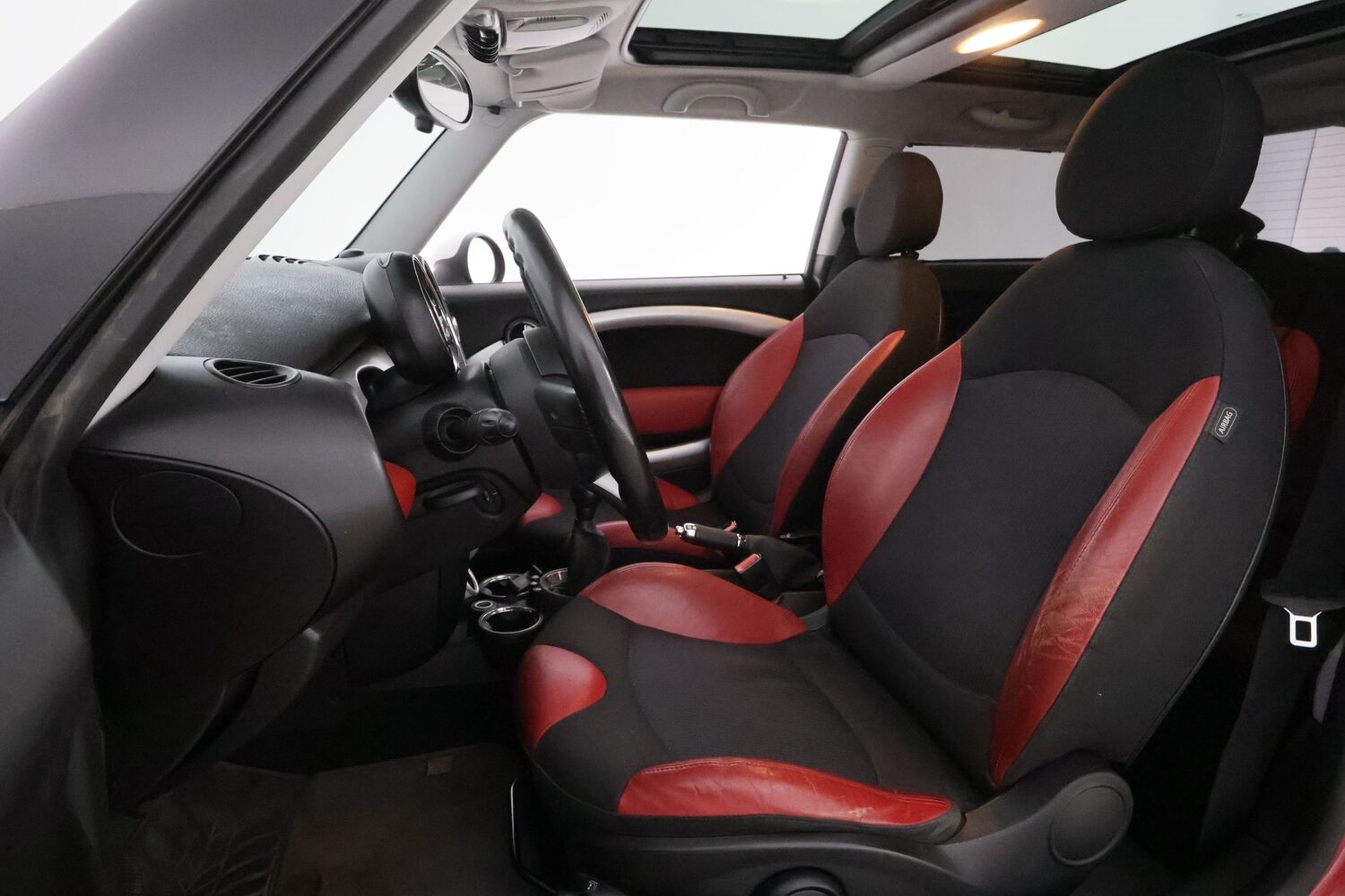 Mini Cooper vaihtoauto