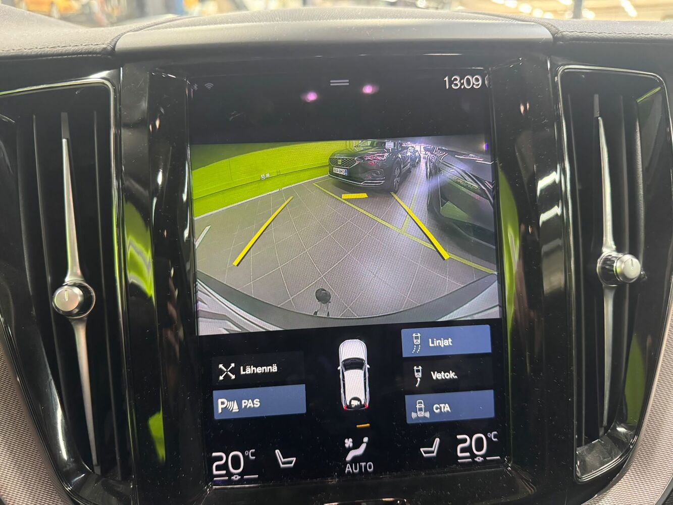 Volvo XC60 vaihtoauto