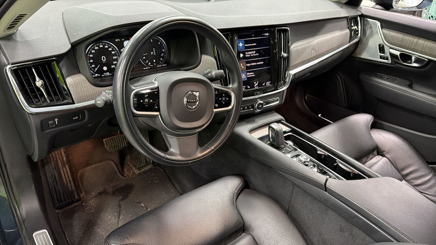 Volvo V90 Cross Country vaihtoauto
