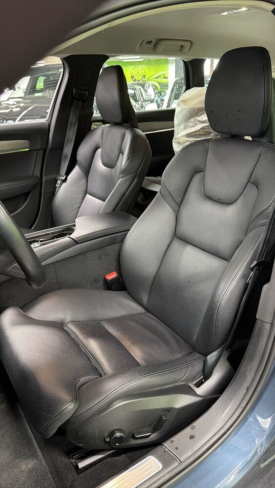 Volvo V90 Cross Country vaihtoauto