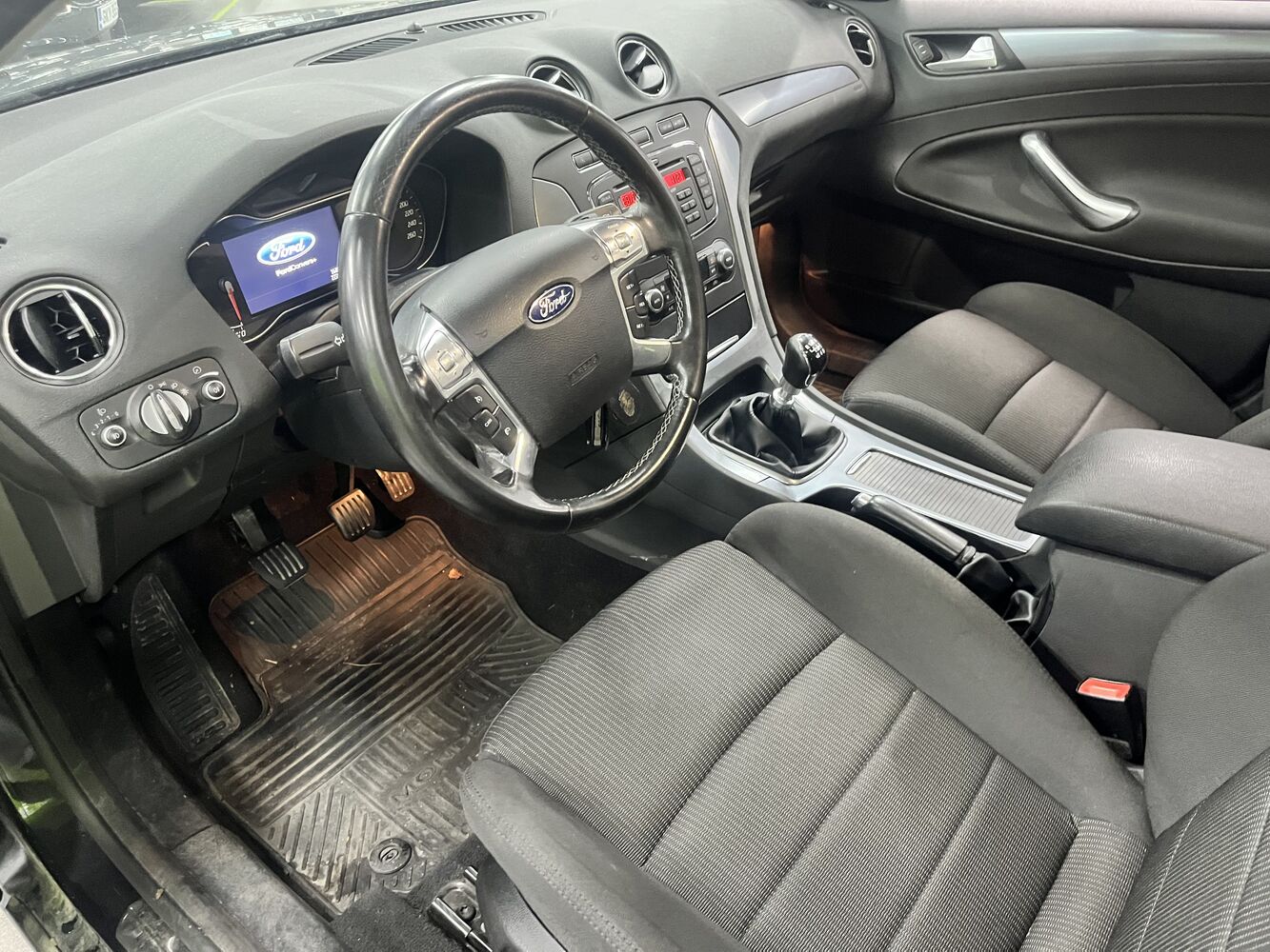 Ford Mondeo vaihtoauto