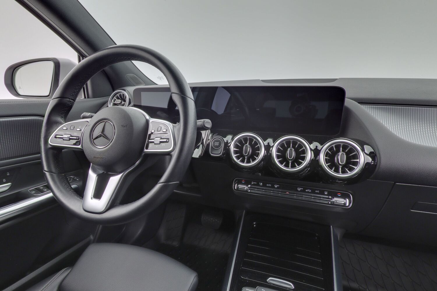 Mercedes-Benz EQA vaihtoauto