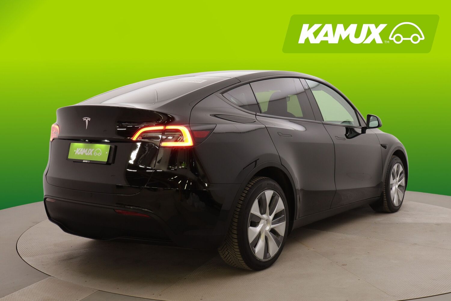 Tesla Model Y vaihtoauto