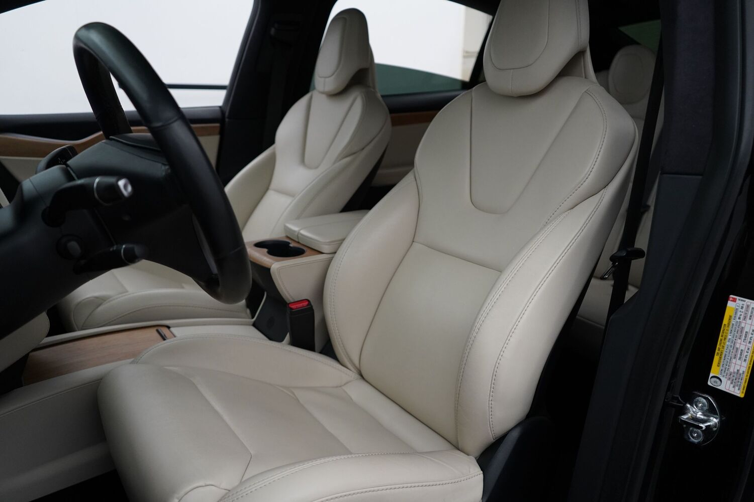 Tesla Model X vaihtoauto
