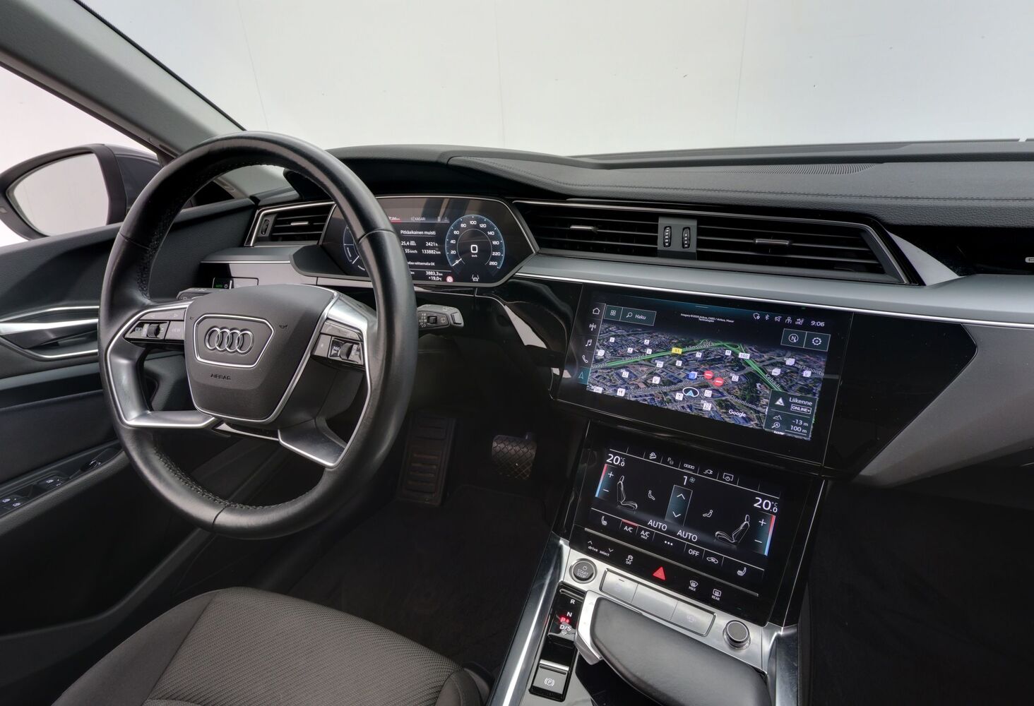 Audi Q8 e-tron vaihtoauto