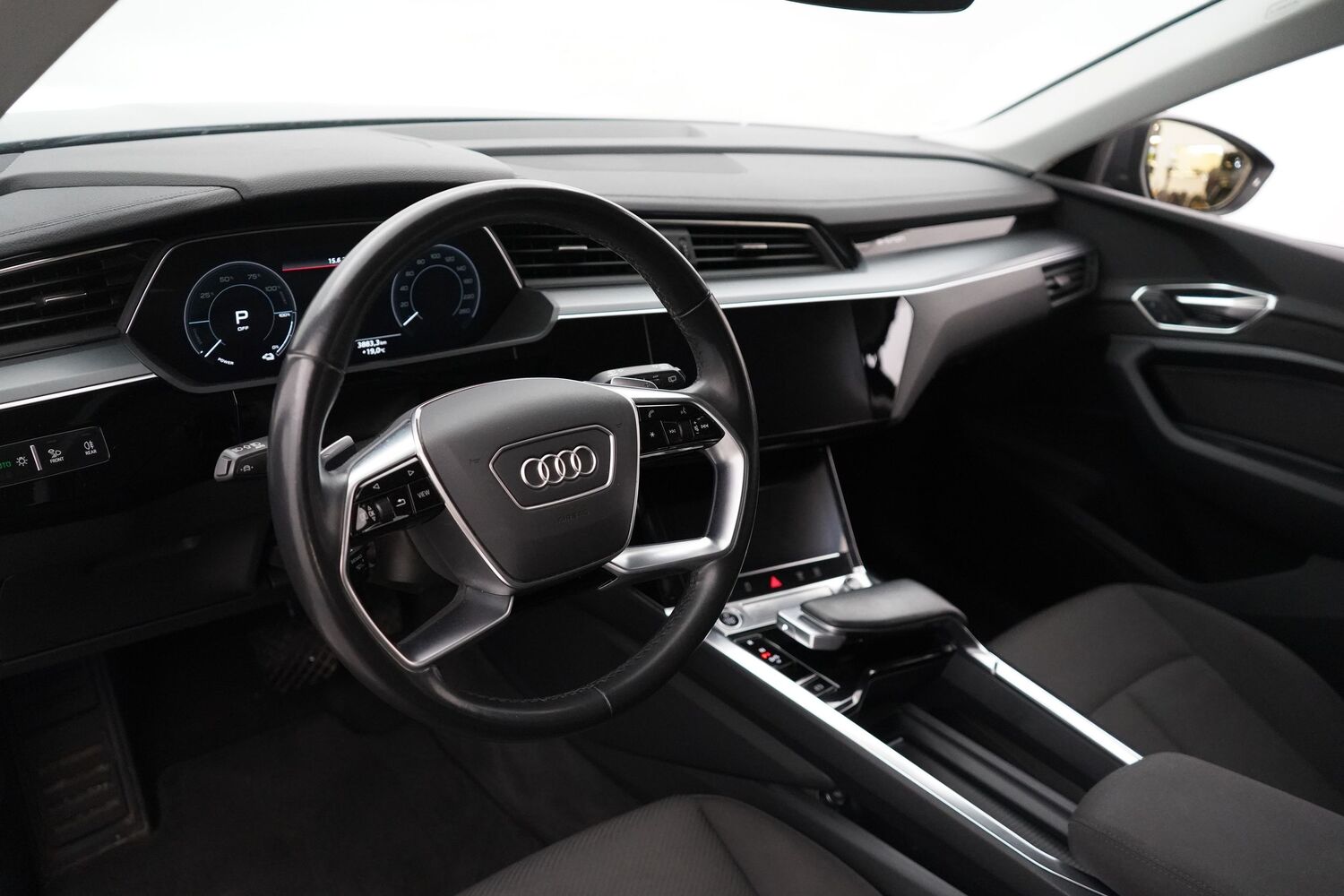 Audi Q8 e-tron vaihtoauto