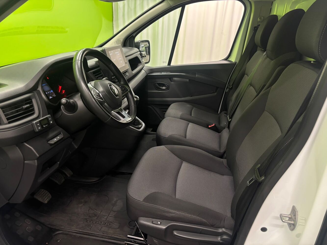 Renault Trafic vaihtoauto