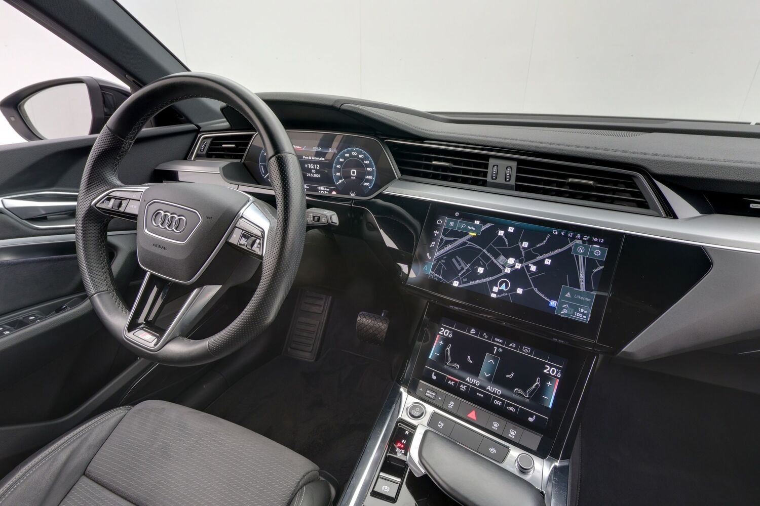 Audi e-tron vaihtoauto