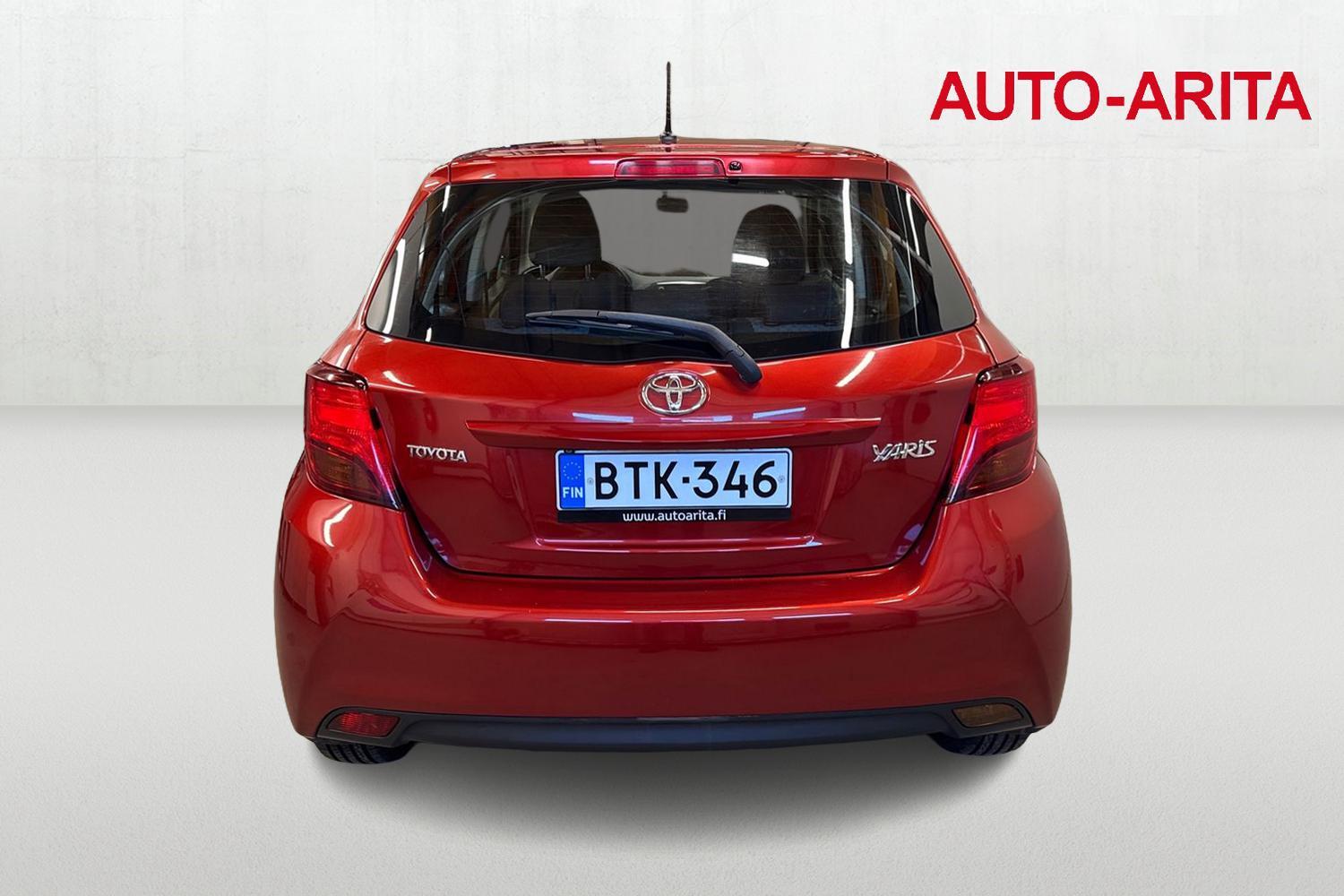 Toyota Yaris vaihtoauto