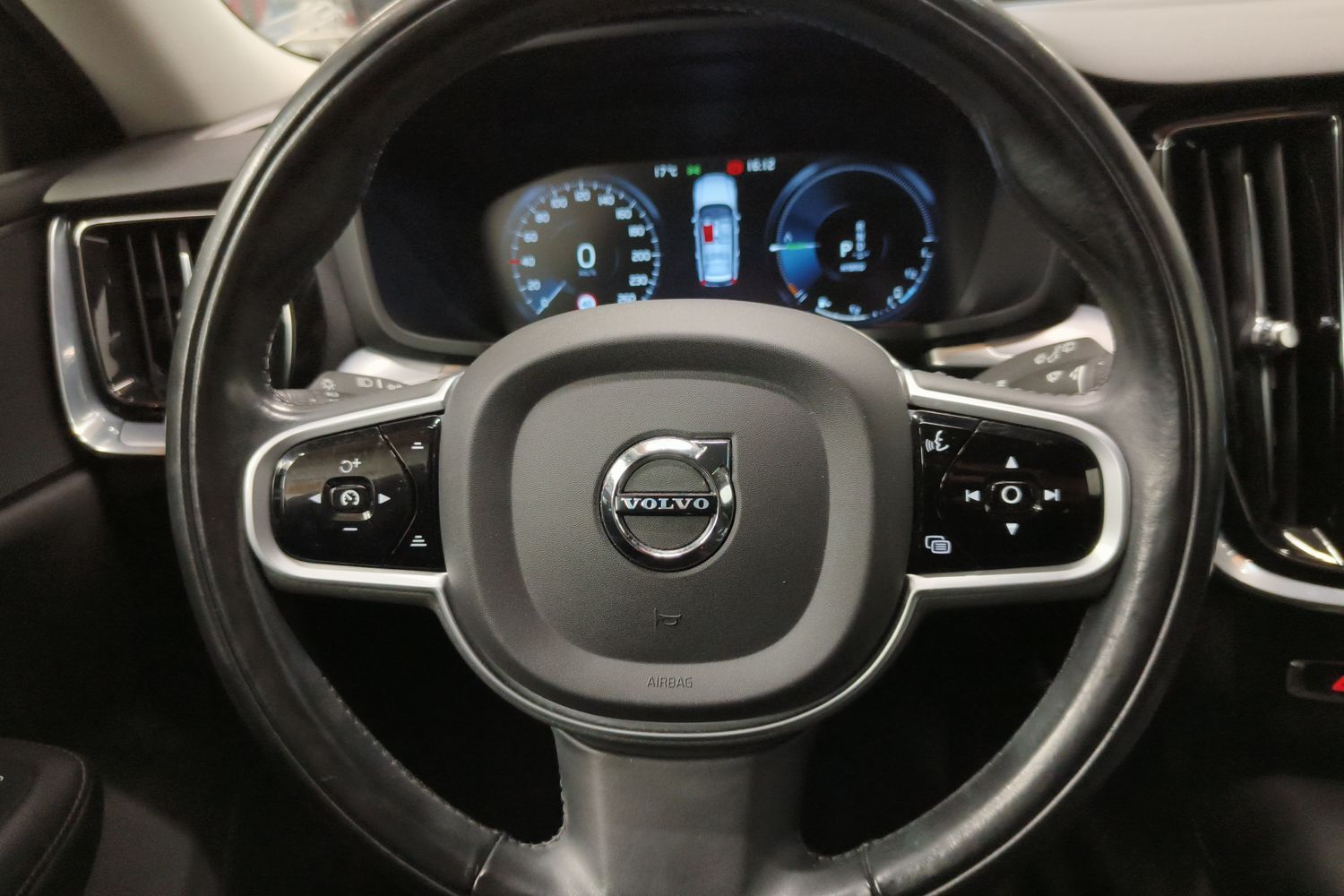 Volvo V60 vaihtoauto