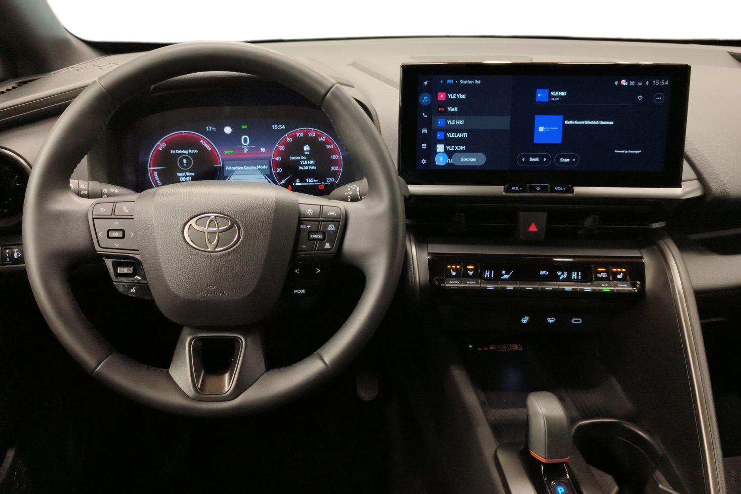 Toyota C-HR vaihtoauto