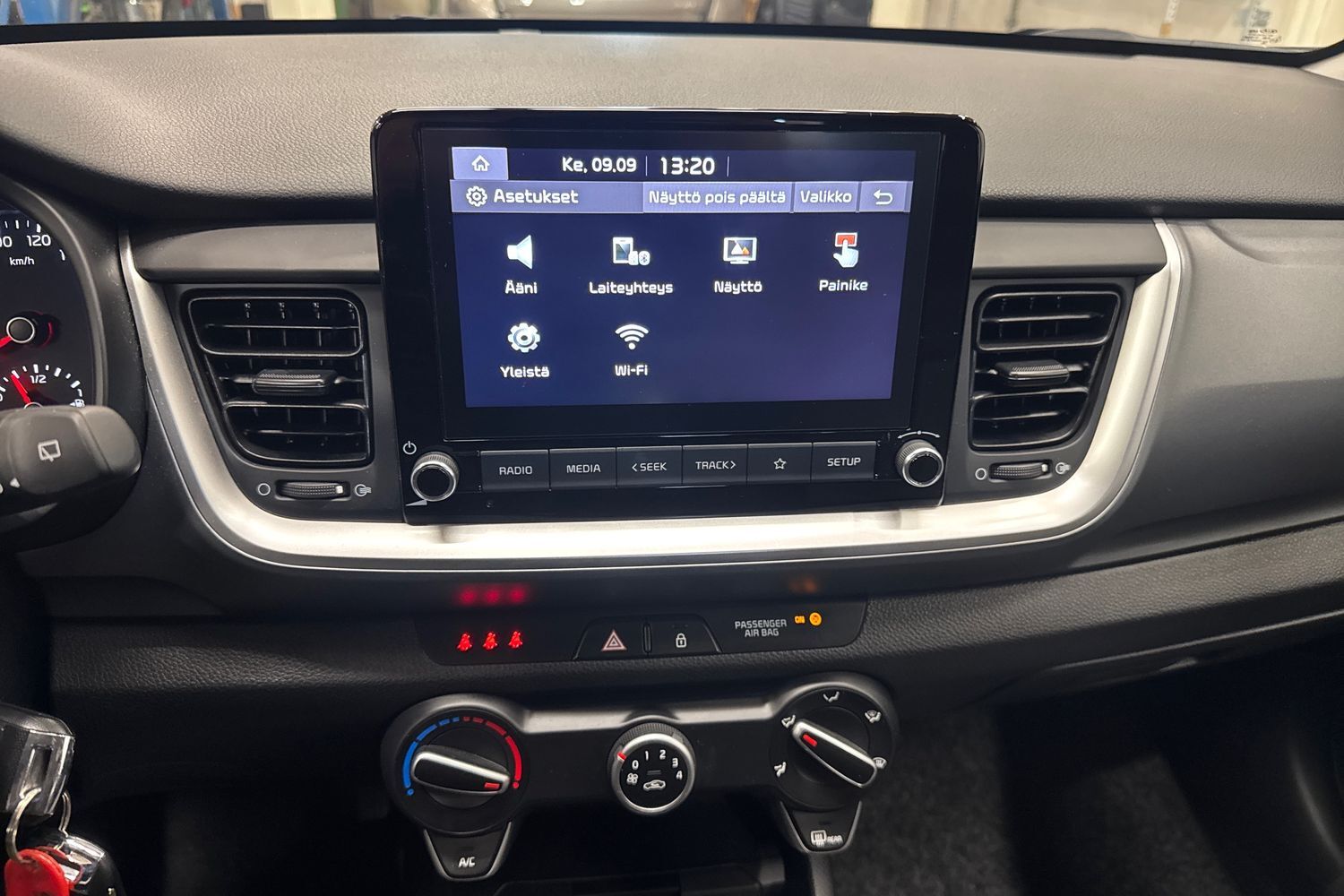Kia Stonic vaihtoauto