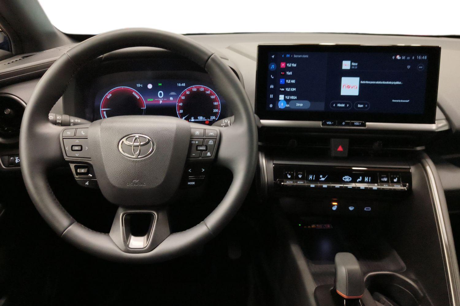 Toyota C-HR vaihtoauto