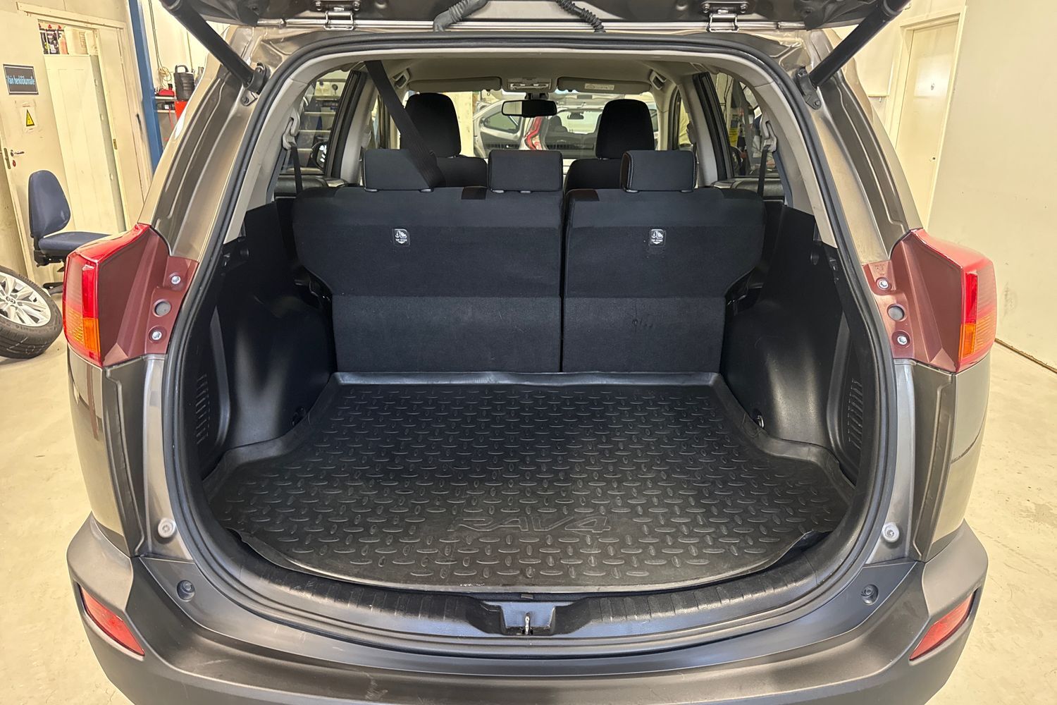 Toyota RAV4 vaihtoauto