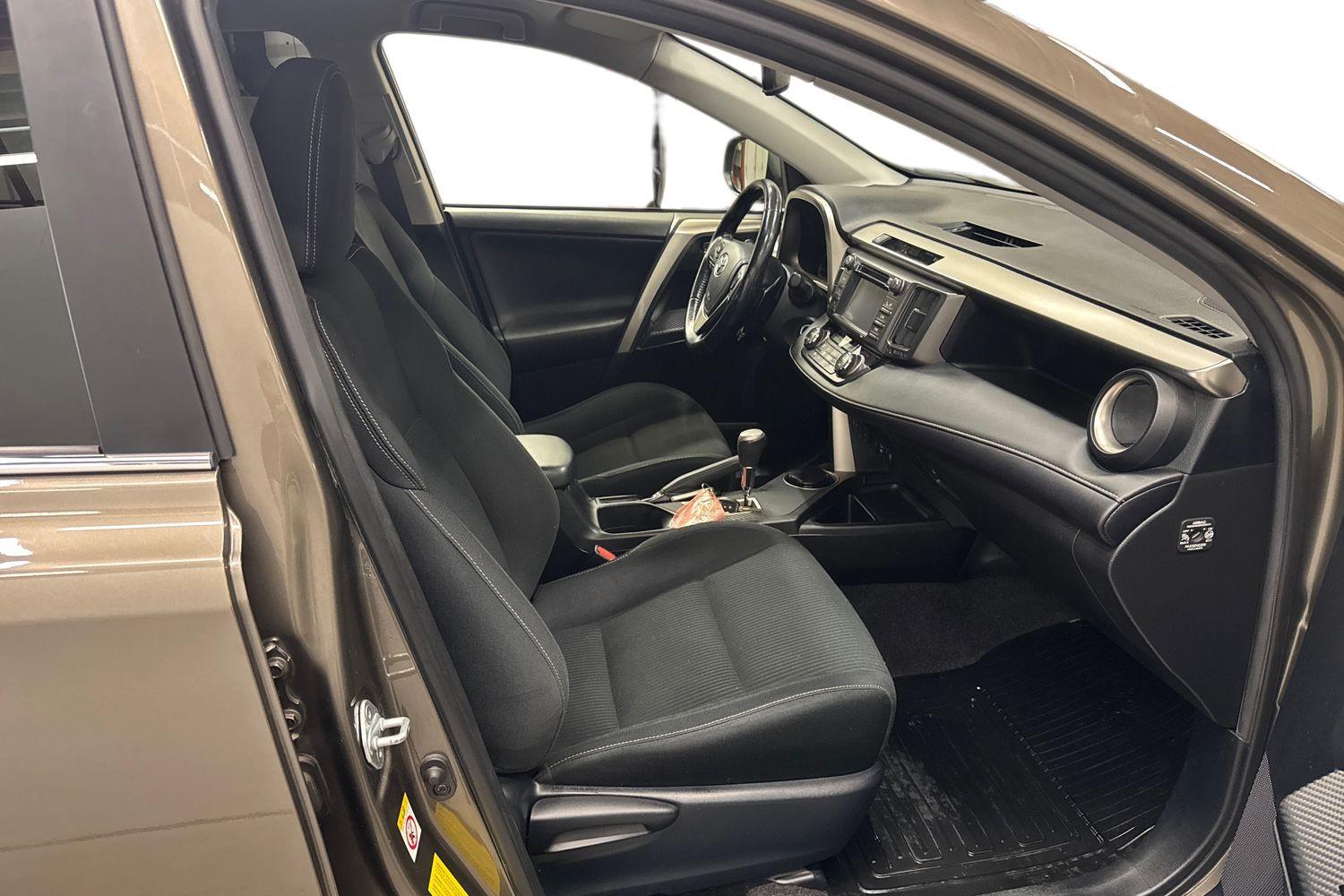 Toyota RAV4 vaihtoauto
