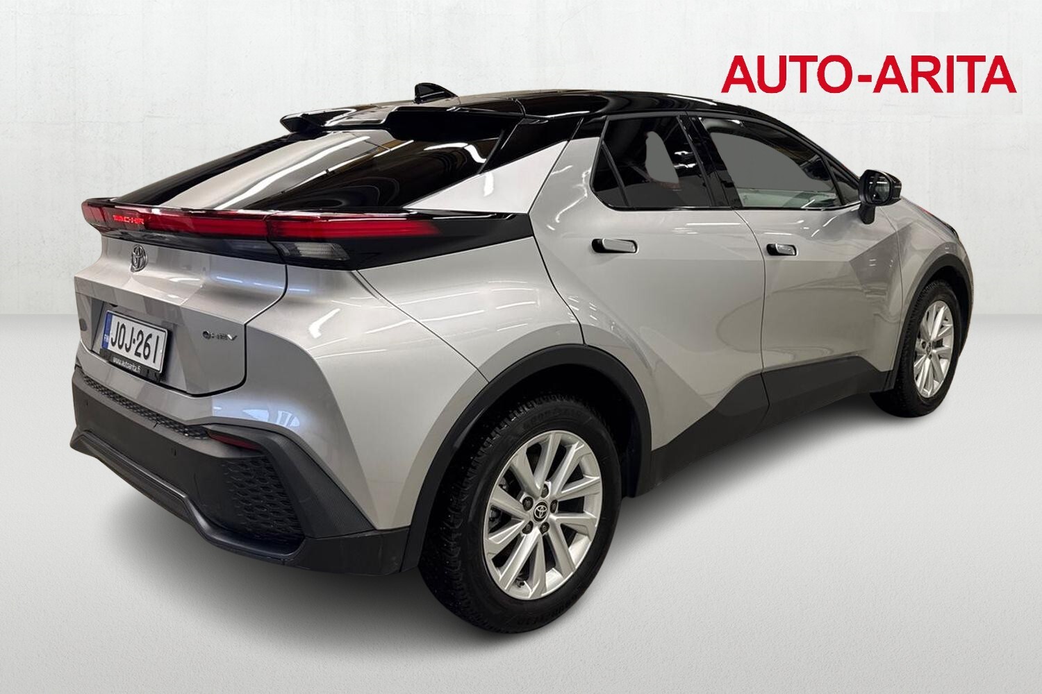 Toyota C-HR vaihtoauto