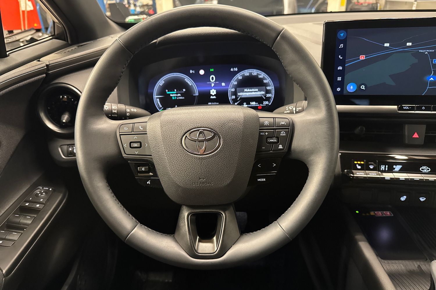 Toyota C-HR vaihtoauto