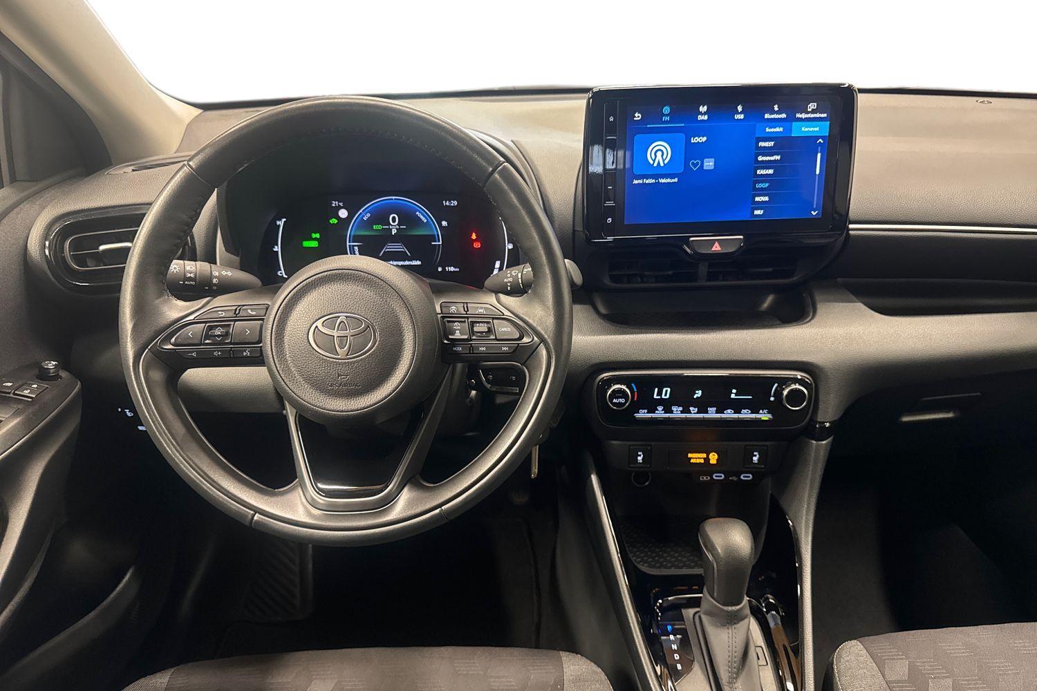 Toyota Yaris vaihtoauto