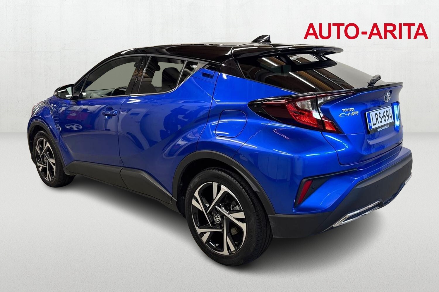 Toyota C-HR vaihtoauto