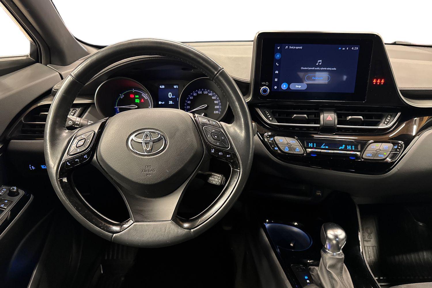 Toyota C-HR vaihtoauto