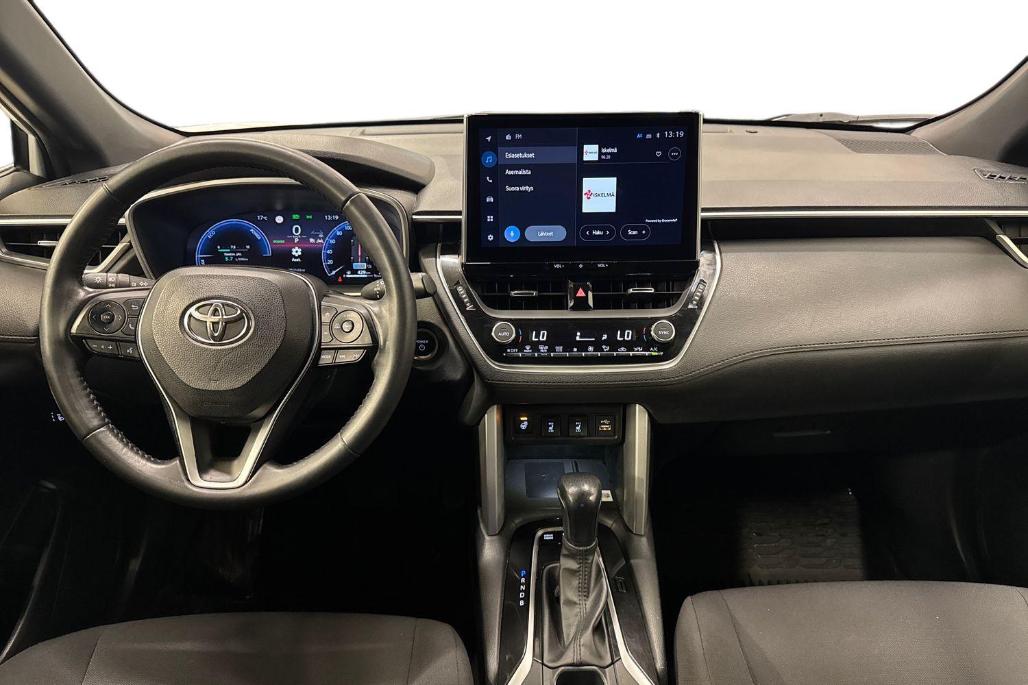 Toyota Corolla Cross vaihtoauto