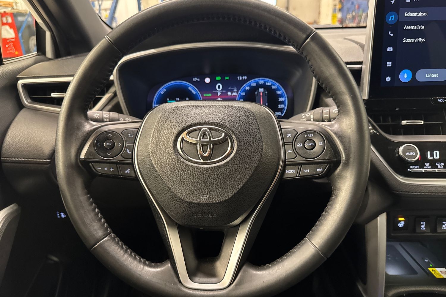 Toyota Corolla Cross vaihtoauto
