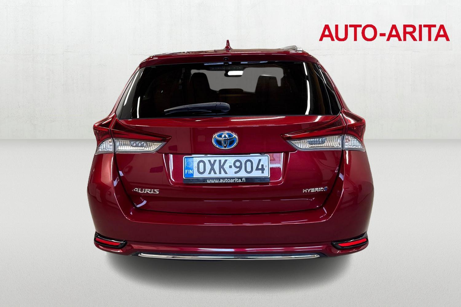 Toyota Auris vaihtoauto