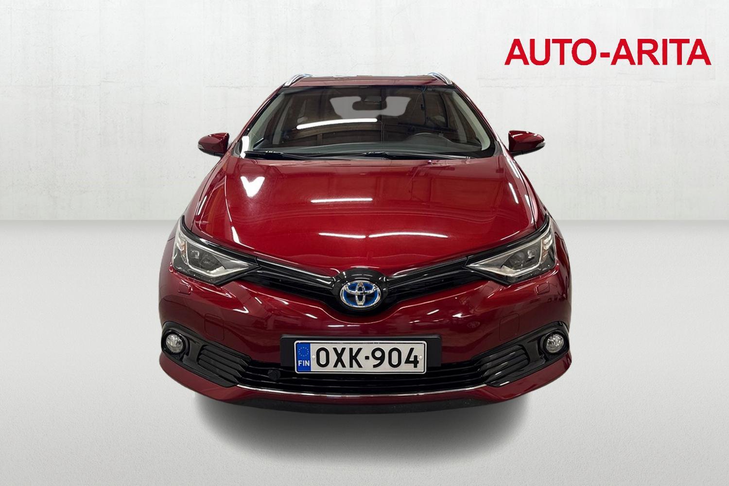 Toyota Auris vaihtoauto
