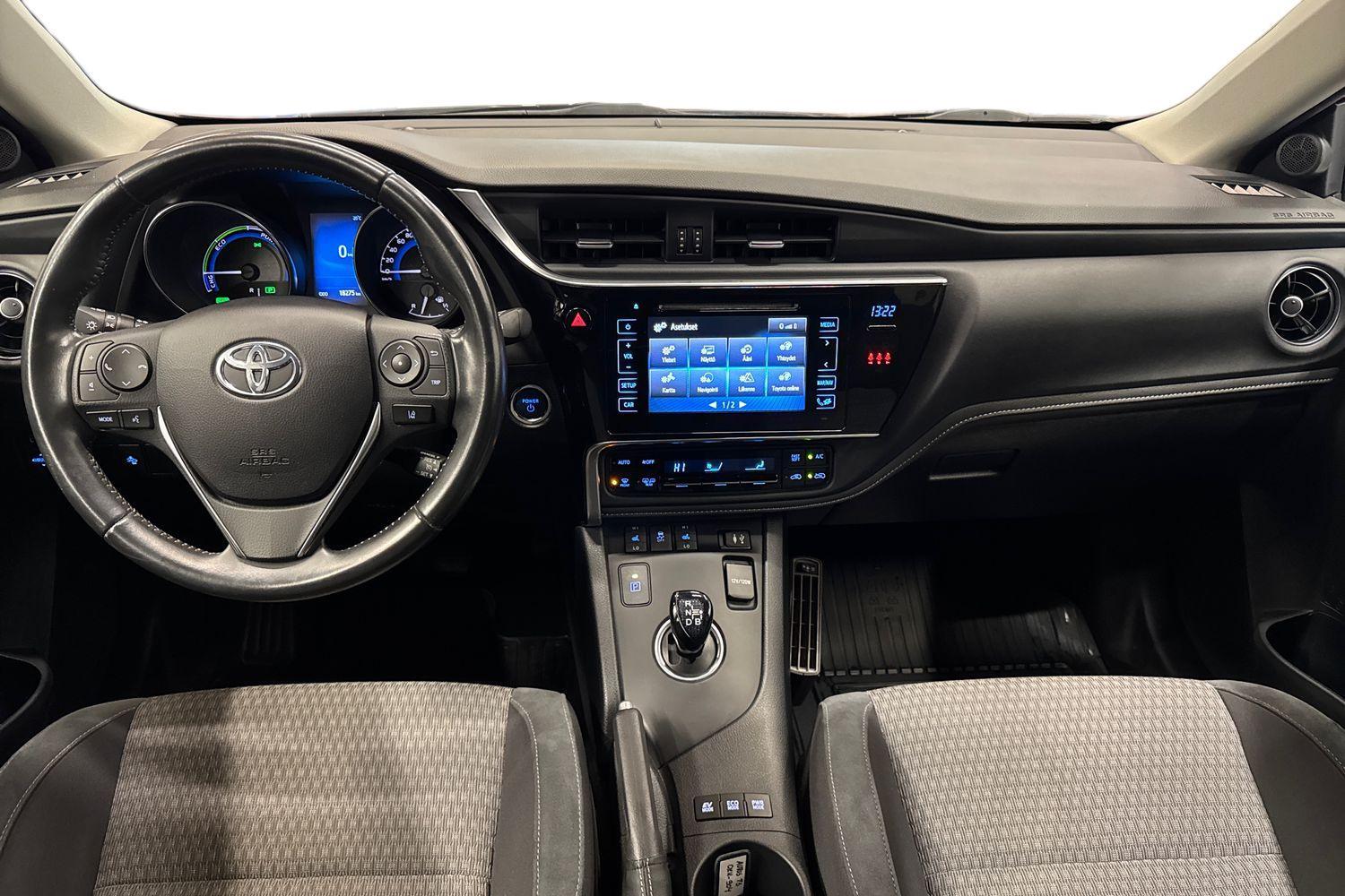 Toyota Auris vaihtoauto