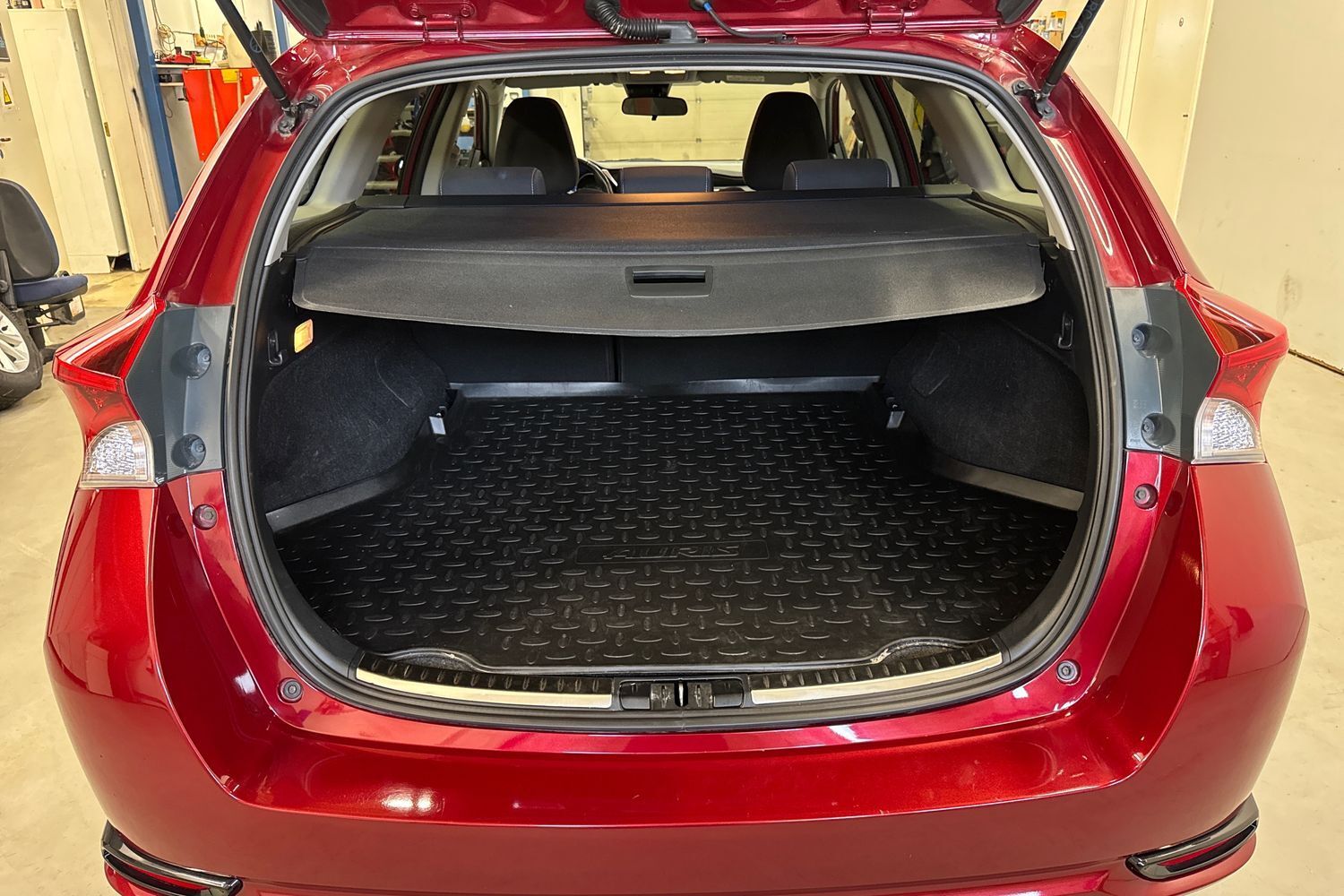 Toyota Auris vaihtoauto