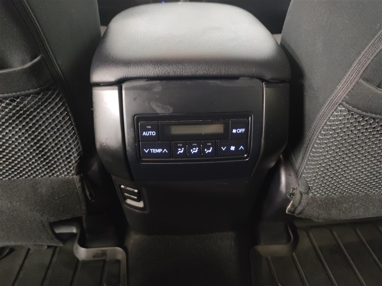 Toyota Land Cruiser vaihtoauto