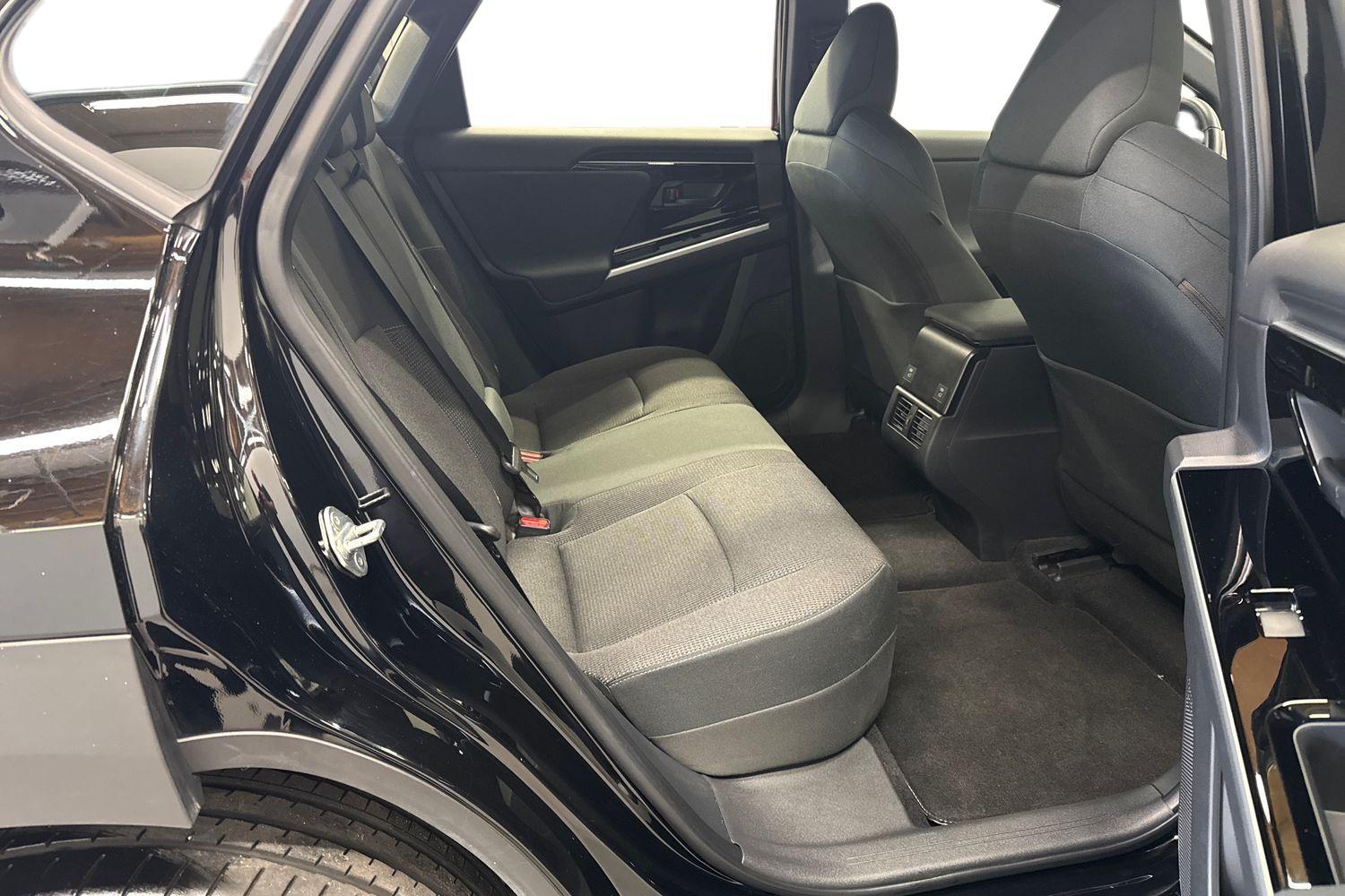 Toyota bZ4X vaihtoauto