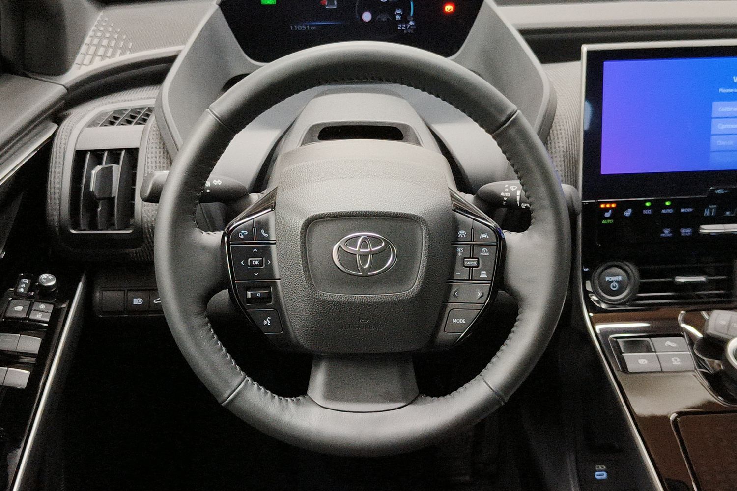 Toyota bZ4X vaihtoauto