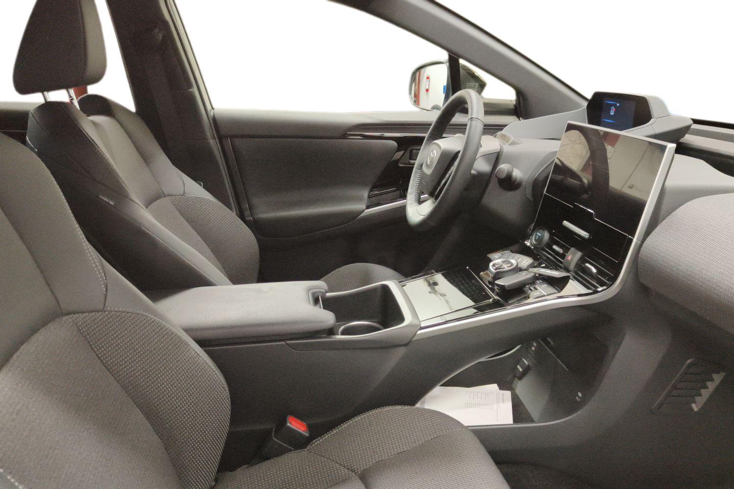 Toyota bZ4X vaihtoauto