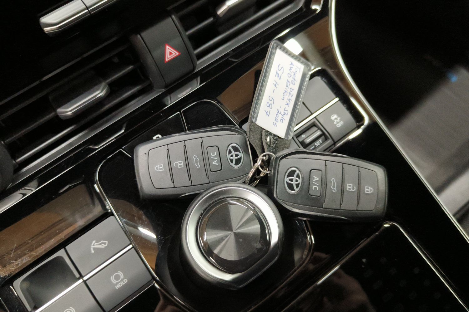 Toyota bZ4X vaihtoauto