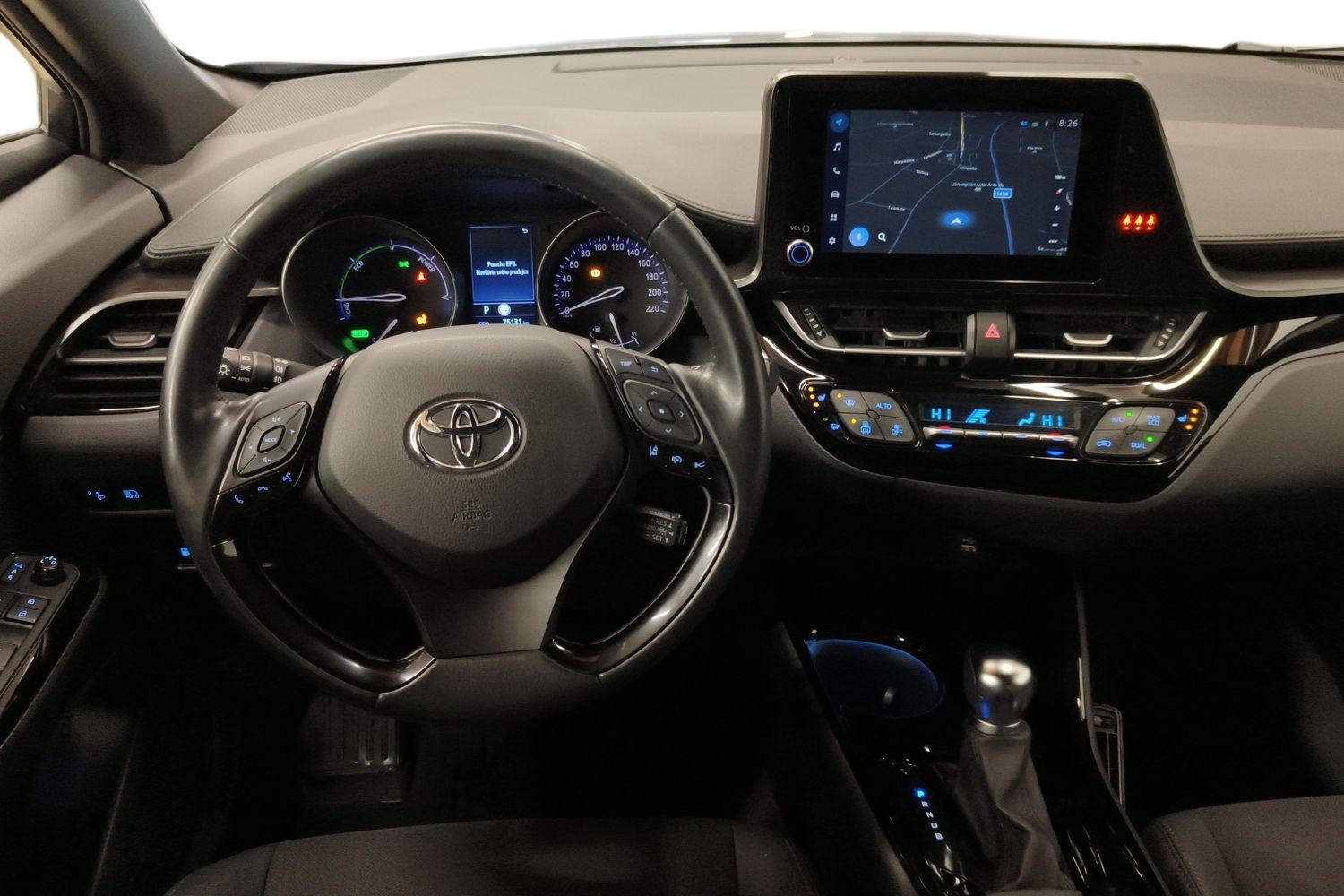 Toyota C-HR vaihtoauto