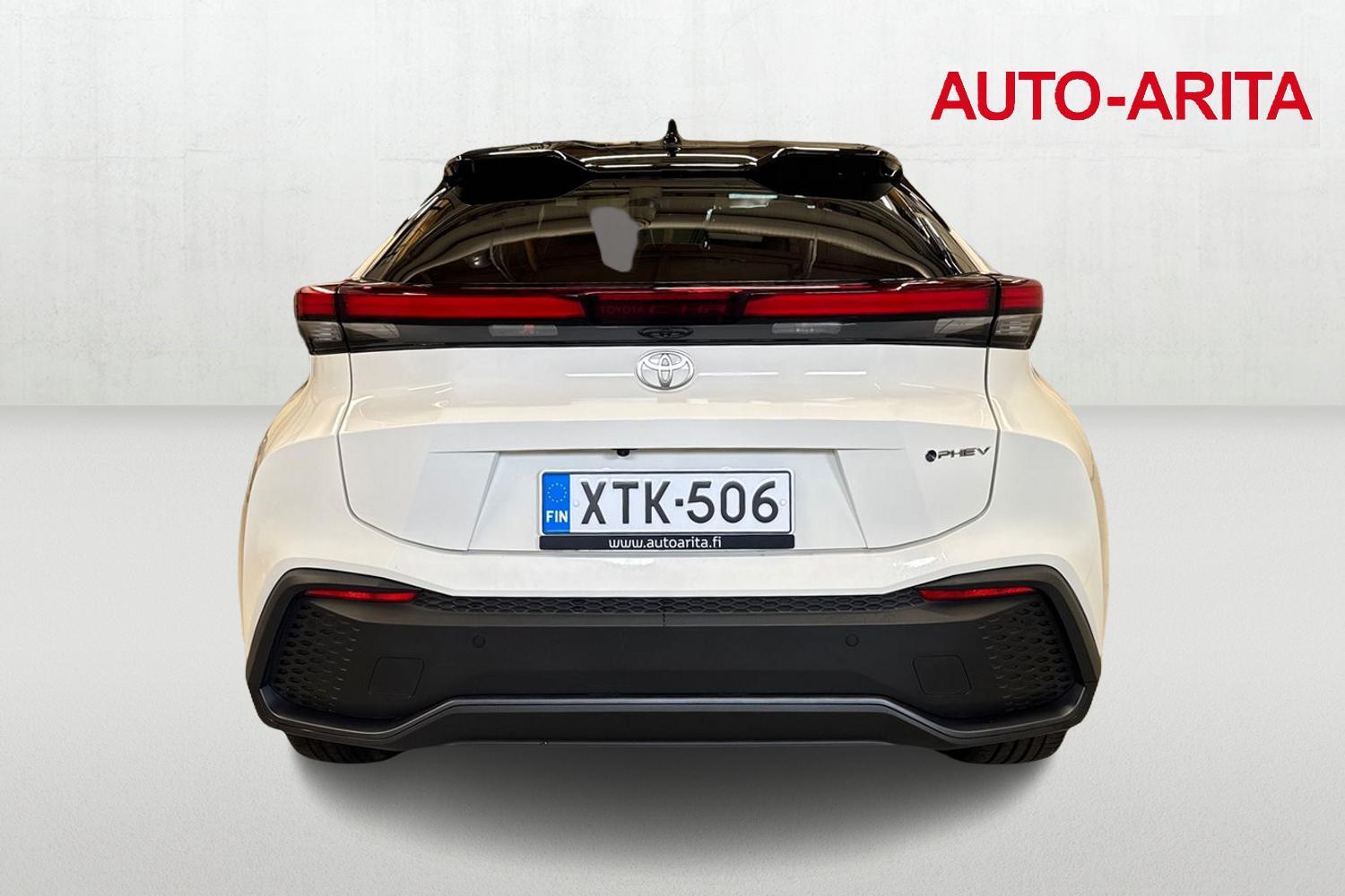 Toyota C-HR vaihtoauto