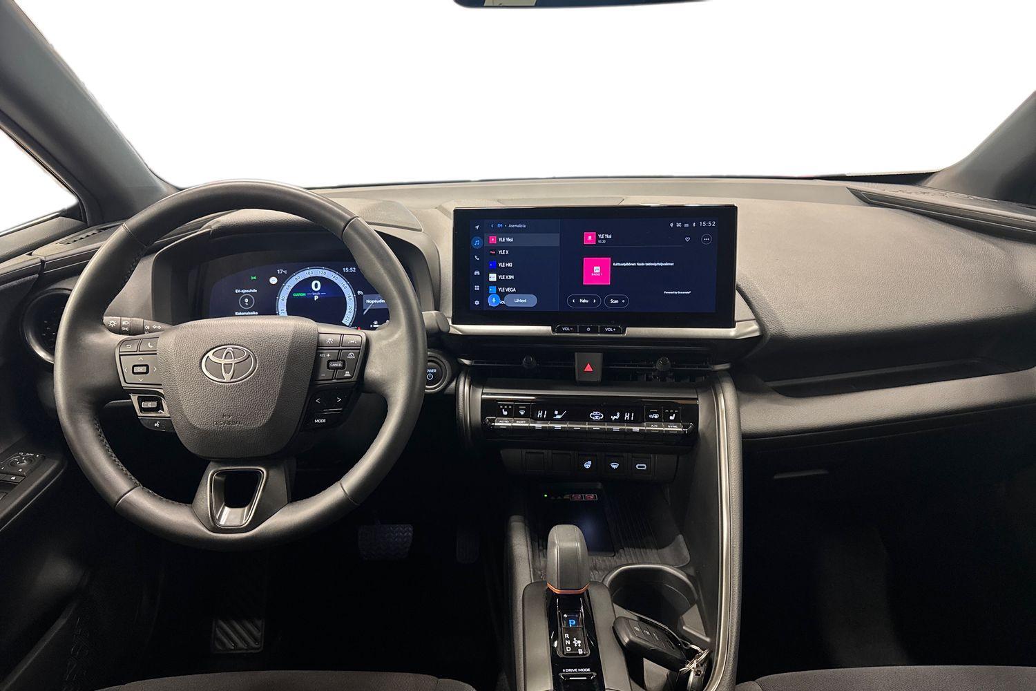 Toyota C-HR vaihtoauto