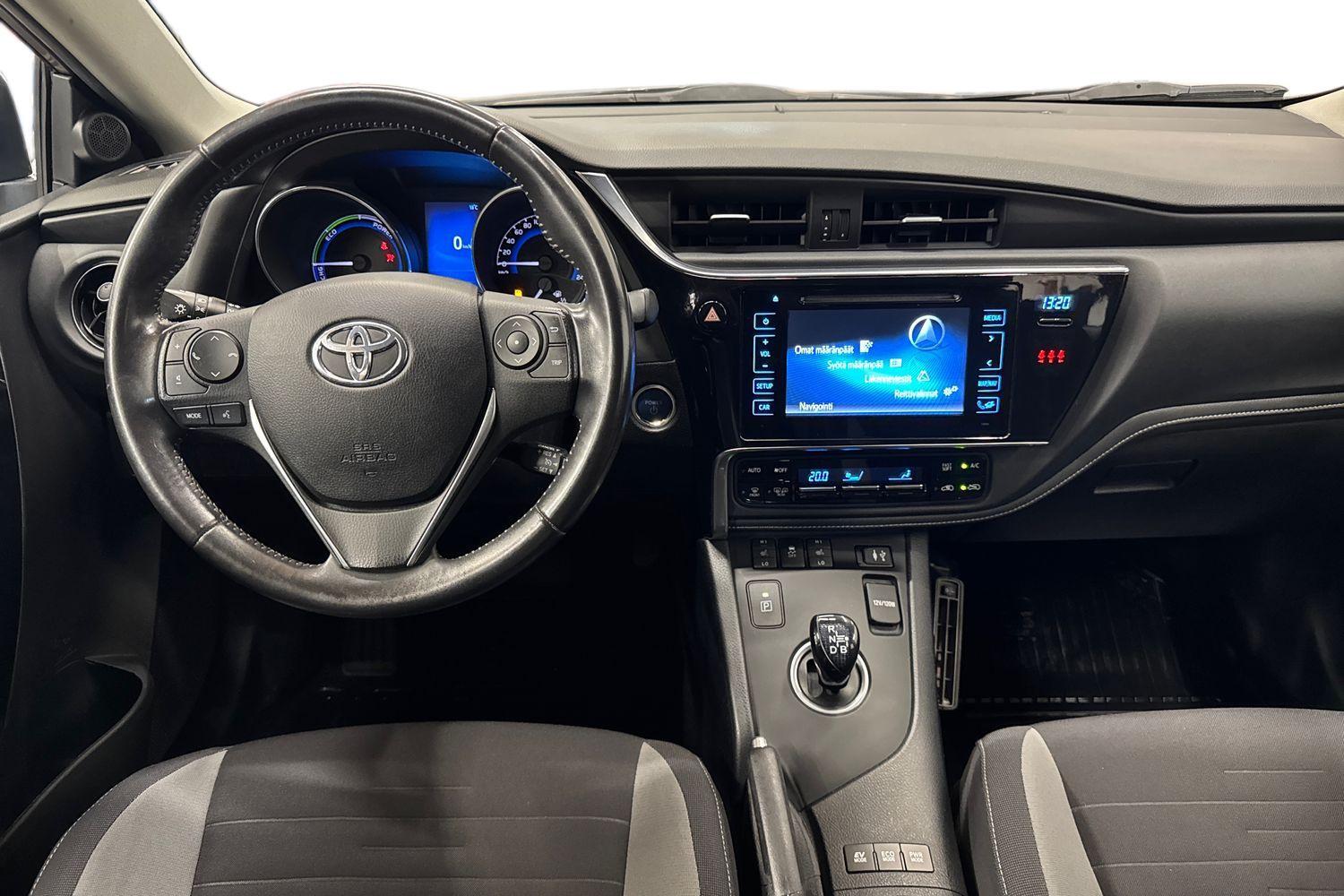 Toyota Auris vaihtoauto