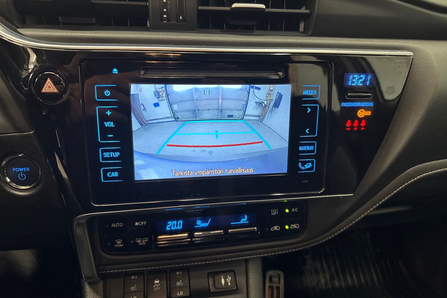 Toyota Auris vaihtoauto