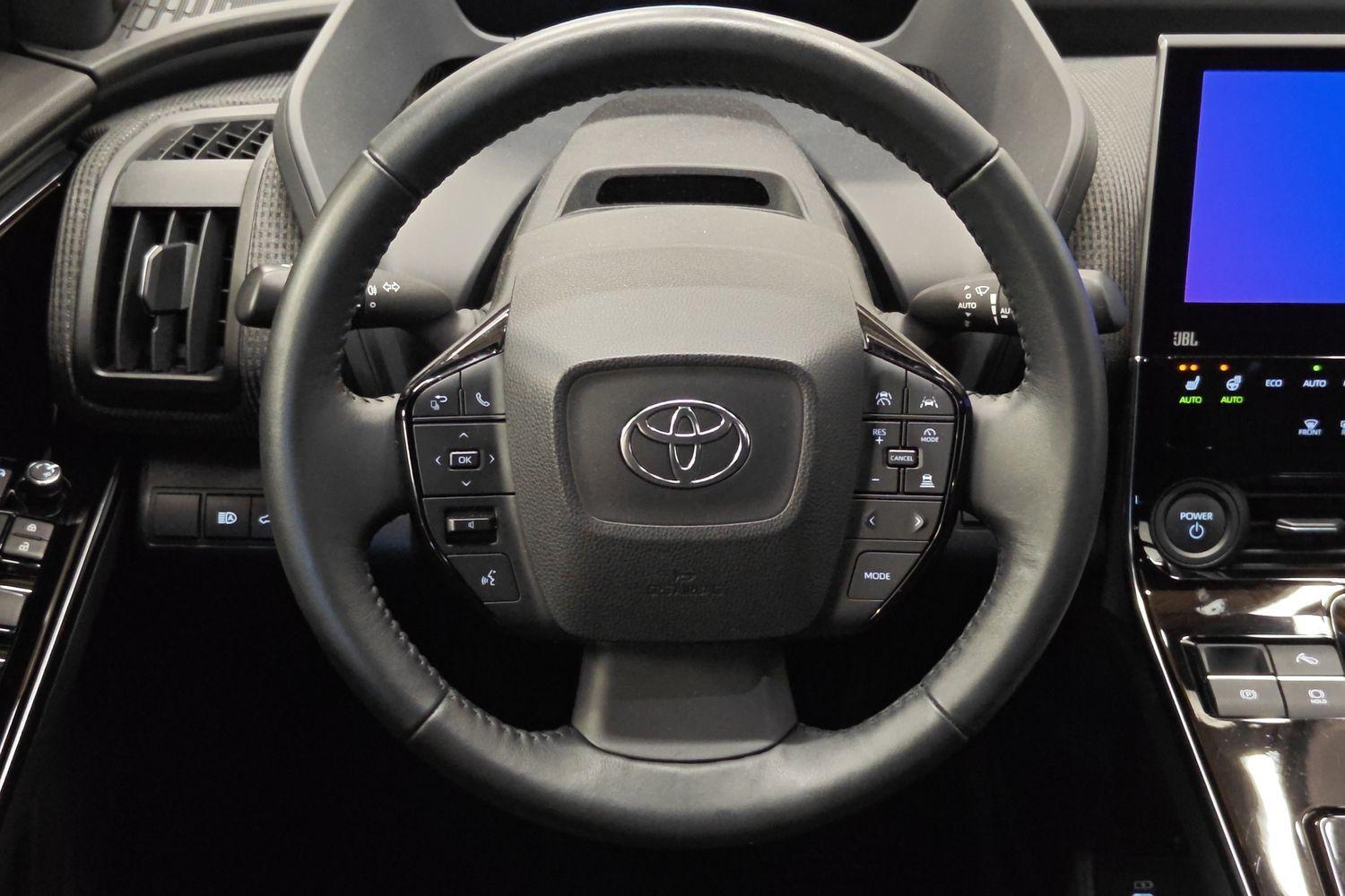 Toyota bZ4X vaihtoauto