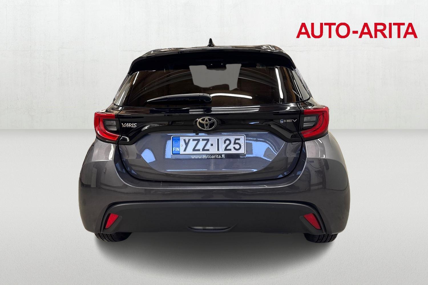 Toyota Yaris vaihtoauto